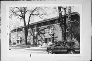 2106 E WOODSTOCK AVE, a Prairie School apartment/condominium, built in Milwaukee, Wisconsin in 1927.