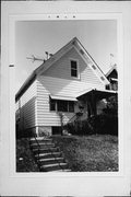 2209 S WOODWARD ST, a Front Gabled house, built in Milwaukee, Wisconsin in .