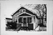 2332 S WOODWARD ST, a Arts and Crafts house, built in Milwaukee, Wisconsin in 1920.