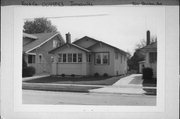 866 BENTON AVE, a Bungalow house, built in Janesville, Wisconsin in 1919.