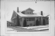 870 BENTON AVE, a Bungalow house, built in Janesville, Wisconsin in 1919.