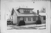 910 BENTON AVE, a Bungalow house, built in Janesville, Wisconsin in 1919.