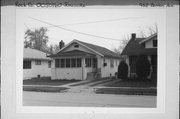 952 BENTON AVE, a Bungalow house, built in Janesville, Wisconsin in 1919.
