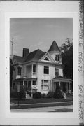 509 E COURT ST, a Queen Anne house, built in Janesville, Wisconsin in 1887.