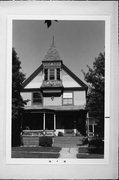 119 S WISCONSIN ST, a Queen Anne house, built in Janesville, Wisconsin in 1892.