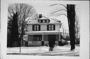 832 RACINE ST, a American Foursquare house, built in Delavan, Wisconsin in 1909.