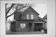 926 CEDAR ST, a Bungalow house, built in West Bend, Wisconsin in .