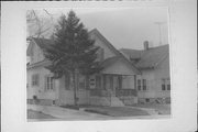 458 W KILBOURN AVE, a Front Gabled house, built in West Bend, Wisconsin in .