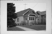 918 LINDEN ST, a Bungalow house, built in West Bend, Wisconsin in .