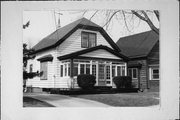 686 NORTH ST, a Bungalow house, built in West Bend, Wisconsin in .