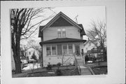 1028 W WASHINGTON ST, a Cross Gabled house, built in West Bend, Wisconsin in .