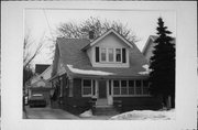 1031 W WASHINGTON ST, a Bungalow house, built in West Bend, Wisconsin in .