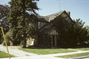 163-165 E CAPITOL DRIVE, a English Revival Styles house, built in Hartland, Wisconsin in 1913.