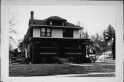 203 N HARTWELL AVE, a American Foursquare house, built in Waukesha, Wisconsin in 1918.