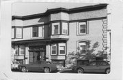 303-309 N HAMILTON ST, a Queen Anne apartment/condominium, built in Madison, Wisconsin in 1904.