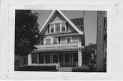 842-844 JENIFER ST, a Queen Anne apartment/condominium, built in Madison, Wisconsin in 1907.