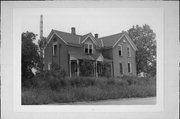 N SIDE OF US H 10, .2 MI. W OF EAGLE RD, a Gabled Ell house, built in Lincoln, Wisconsin in .