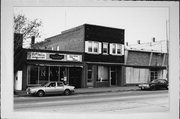 442 S CENTRAL AVE, a Twentieth Century Commercial retail building, built in Marshfield, Wisconsin in .