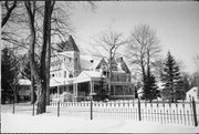407 W PARK ST, a Queen Anne house, built in Marshfield, Wisconsin in 1890.