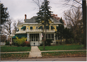 824 E FOREST AVE, a Queen Anne house, built in Neenah, Wisconsin in 1890.