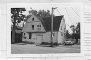 905 Main St (AKA 115 9th St), a Dutch Colonial Revival garage, built in Racine, Wisconsin in .