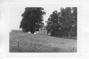 S SIDE OF MEEK RD, .1 M E OF COUNTY HIGHWAY I, a Gabled Ell house, built in Vienna, Wisconsin in 1920.