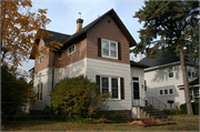 807 CHAPPLE AVE, a Gabled Ell house, built in Ashland, Wisconsin in 1889.