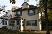 814 MACARTHUR AVE, a Two Story Cube house, built in Ashland, Wisconsin in 1887.