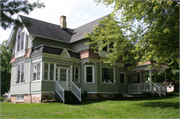 2007 RANDOLPH AVE, a Queen Anne house, built in New Holstein, Wisconsin in 1900.