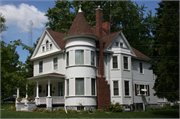 2114 RANDOLPH AVE, a Queen Anne house, built in New Holstein, Wisconsin in 1902.