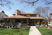 4461 N Lake Dr, a Contemporary house, built in Shorewood, Wisconsin in 1956.