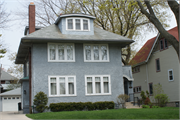 2206 E NEWTON AVE, a Craftsman house, built in Shorewood, Wisconsin in 1921.