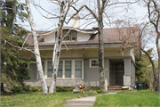 2516 E NEWTON AVE, a Craftsman house, built in Shorewood, Wisconsin in 1920.