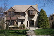 4482 N Prospect Ave, a English Revival Styles house, built in Shorewood, Wisconsin in 1930.