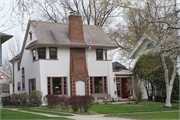 3926 N STOWELL AVE, a Craftsman house, built in Shorewood, Wisconsin in 1914.