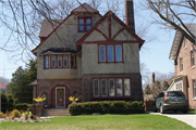 4411 N Stowell Ave, a Craftsman house, built in Shorewood, Wisconsin in 1915.