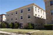 4384 N WILSON DR, a Colonial Revival/Georgian Revival apartment/condominium, built in Shorewood, Wisconsin in 1943.