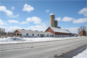 6116 ALGOMA RD, a Astylistic Utilitarian Building barn, built in Green Bay, Wisconsin in 1900.
