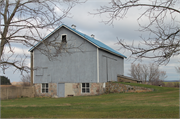 W1420 STATE HIGHWAY 59, a Astylistic Utilitarian Building barn, built in Palmyra, Wisconsin in .