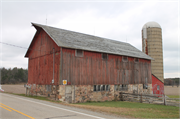 N2531 COUNTY HIGHWAY Z, a Astylistic Utilitarian Building barn, built in Sullivan, Wisconsin in .