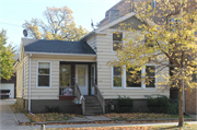 913 College Ave, a Front Gabled house, built in Racine, Wisconsin in .