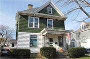 1032 College Ave, a Queen Anne house, built in Racine, Wisconsin in .