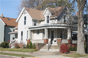 1146 Park Ave, a Gabled Ell house, built in Racine, Wisconsin in .