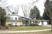 5305 BURNETT DR, a Ranch house, built in Madison, Wisconsin in 1960.