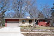42 S EAU CLAIRE AVE, a Ranch house, built in Madison, Wisconsin in 1958.