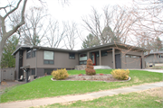 3 KEWAUNEE CT, a Contemporary house, built in Madison, Wisconsin in 1958.