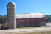 S1018 Knapp Valley Rd, a Astylistic Utilitarian Building barn, built in Clinton, Wisconsin in .
