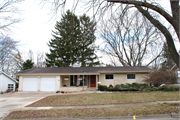 313 RACINE RD, a Ranch house, built in Madison, Wisconsin in 1960.