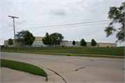 401 E ROBERTA DR, a Contemporary elementary, middle, jr.high, or high, built in Waukesha, Wisconsin in 1957.