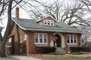 620 N HARTWELL AVE, a Bungalow house, built in Waukesha, Wisconsin in 1910.
